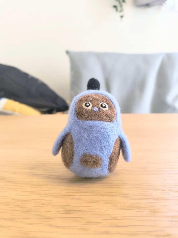 手芸】羊毛フェルトでLOVOTのミニマスコットを作ってみる【やるか